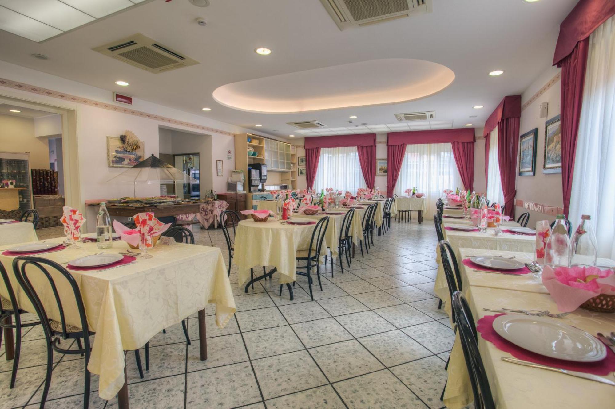 Villa Zavatta "B&B - Rooms & Apartments" ベラーリア・イジェア・マリーナ エクステリア 写真