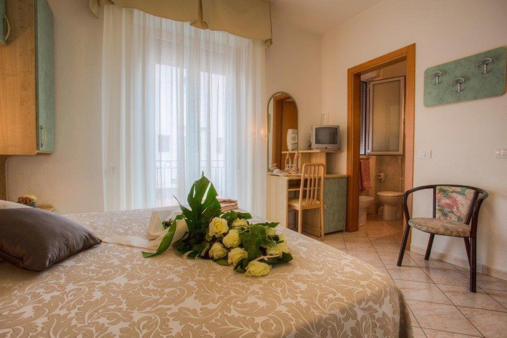Villa Zavatta "B&B - Rooms & Apartments" ベラーリア・イジェア・マリーナ エクステリア 写真