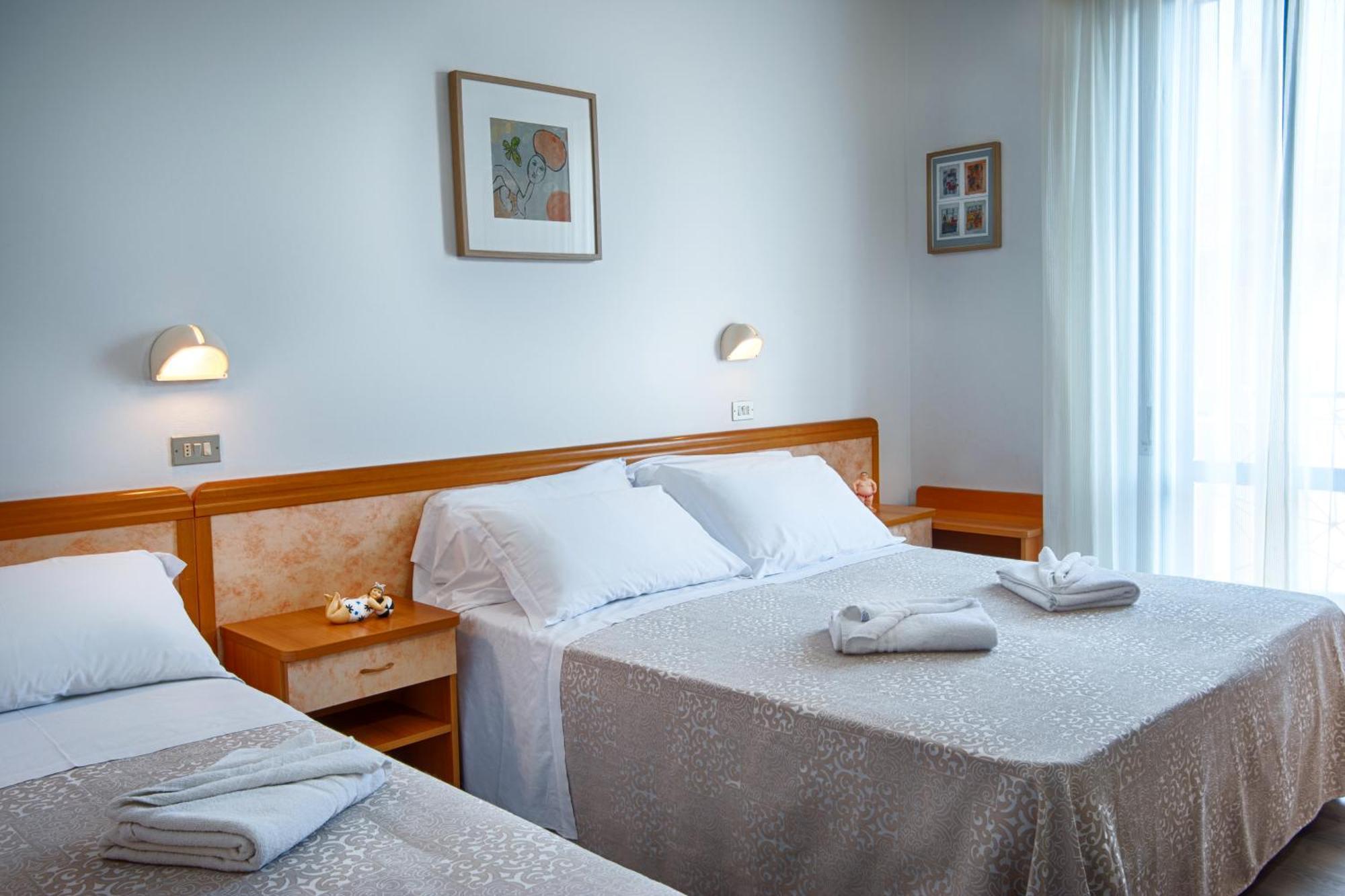 Villa Zavatta "B&B - Rooms & Apartments" ベラーリア・イジェア・マリーナ エクステリア 写真
